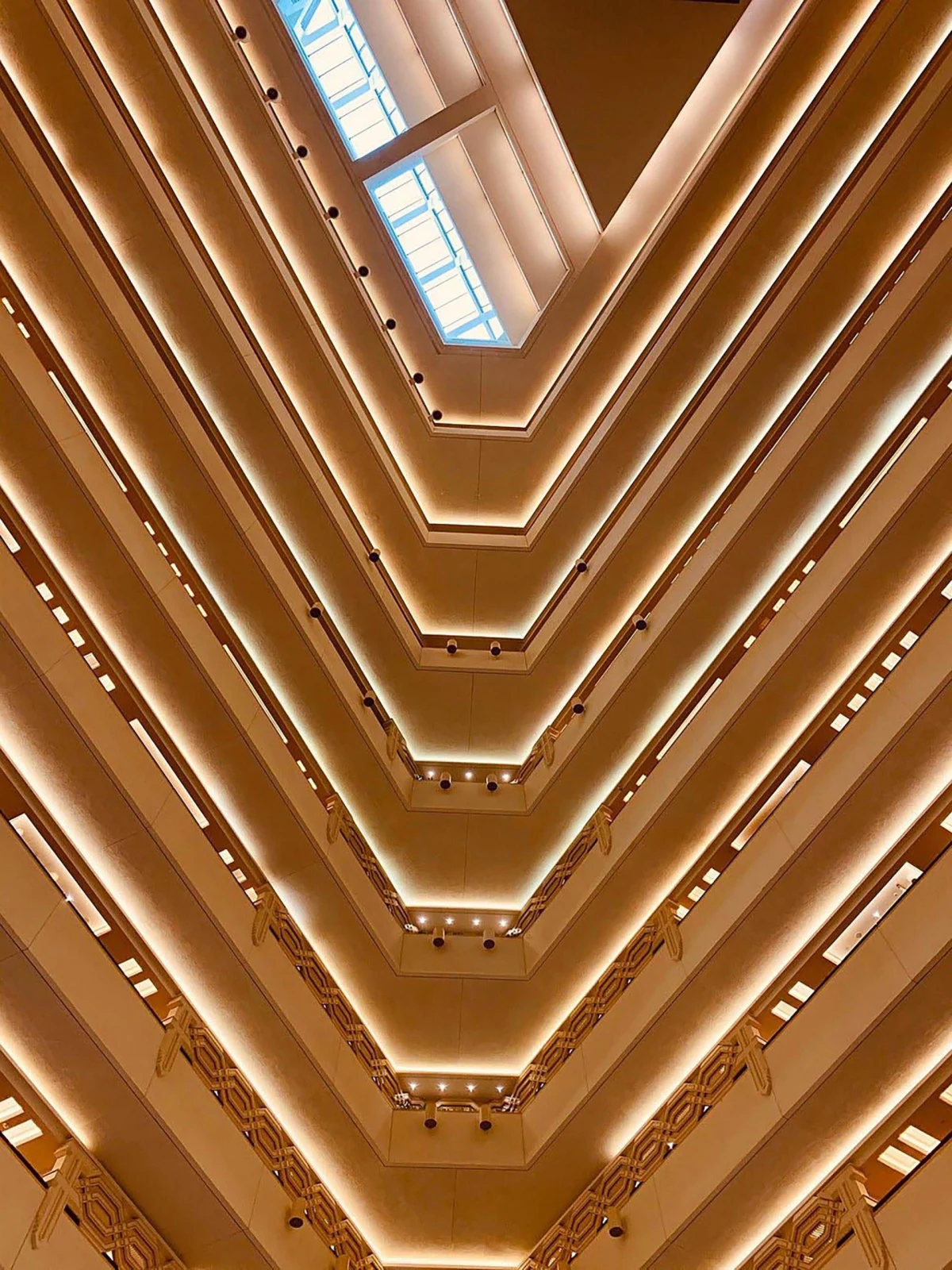 Atrium-00-sheraton-doha-hotel-interior-design-wdca View up the illuminated Sheraton Doha atrium
