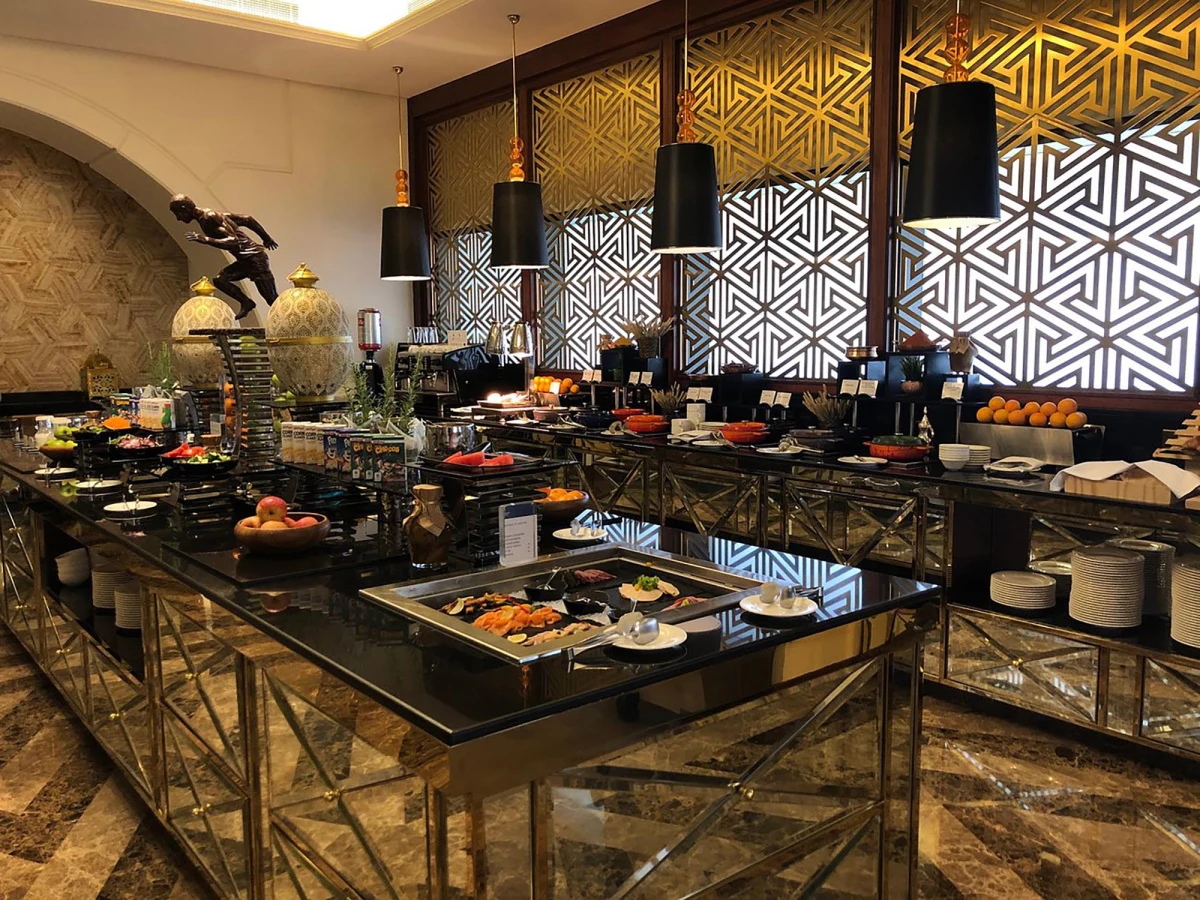 Club-lounge-area-00-sheraton-doha-hotel-interior-design-wdca Buffet in the Sheraton Doha club lounge