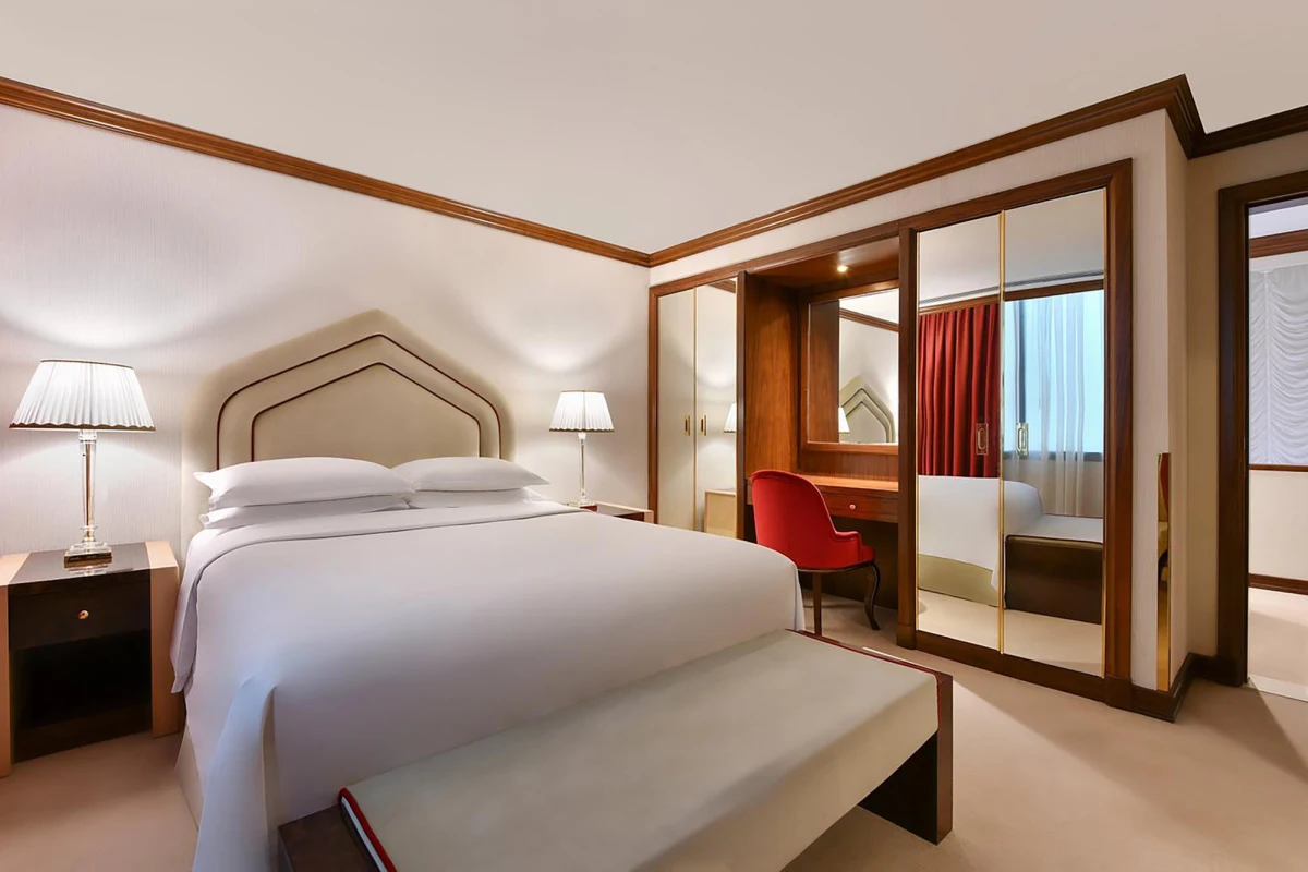 Room 01-01-sheraton-doha-hotel-interior-design-wdca Sheraton Doha guest bedroom